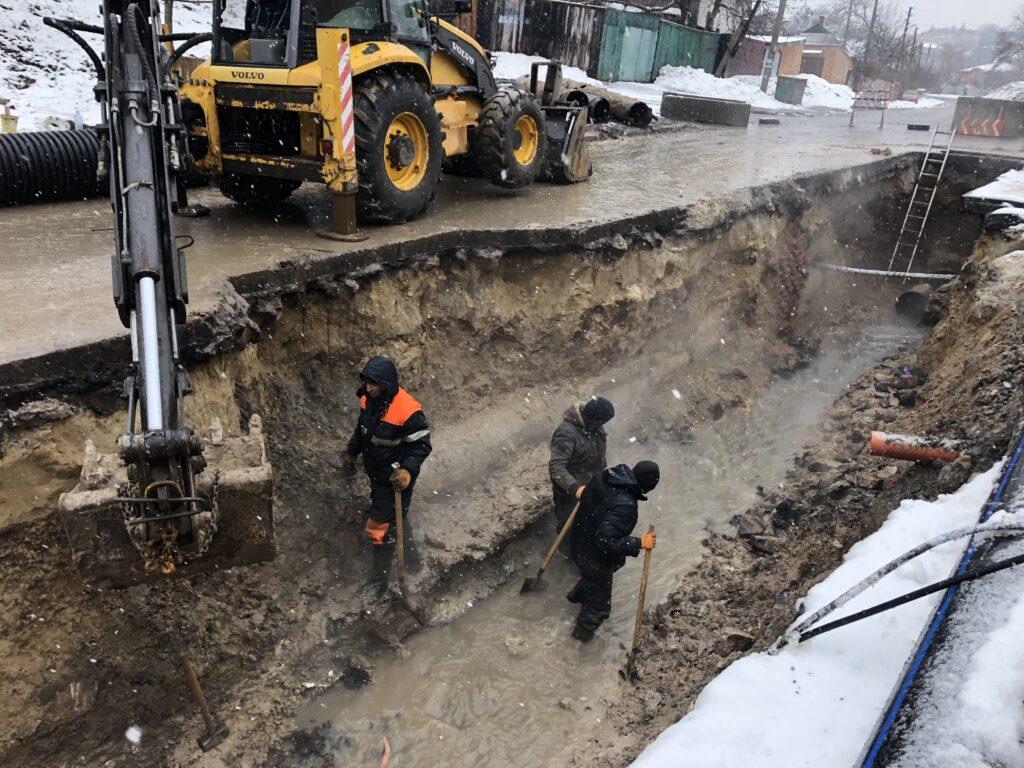 Вольво копка траншей