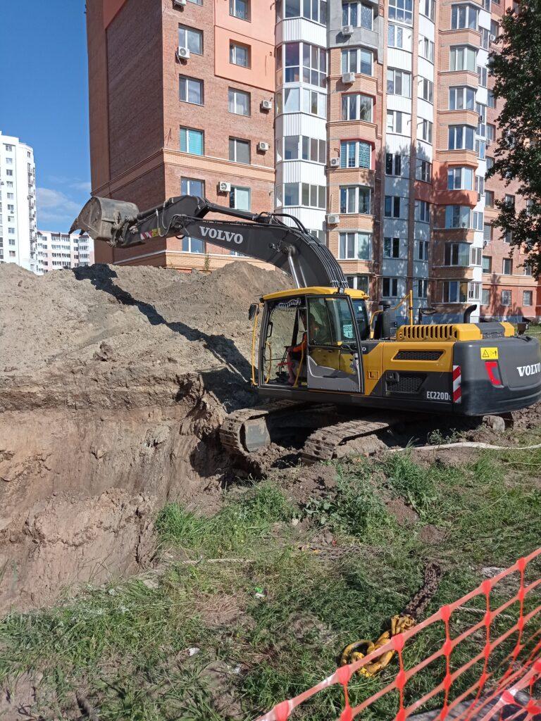 Поворотний гусеничний