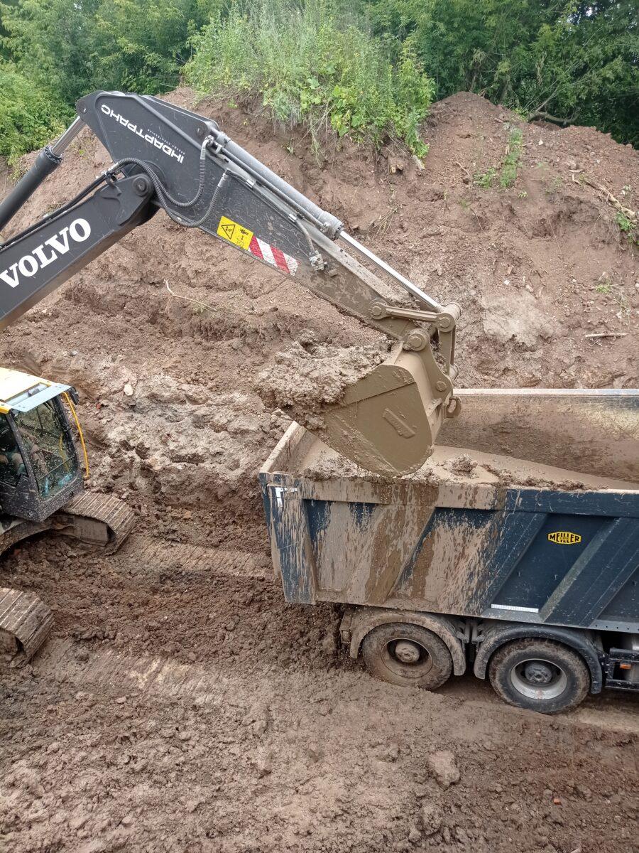 Завантаження самоскиду Завантаження самоскиду