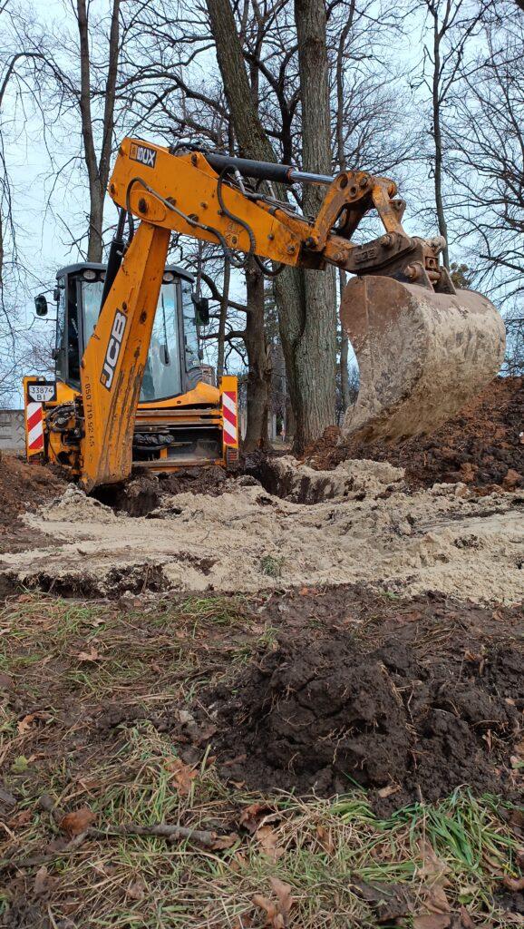 Екскаватор-навантажувач